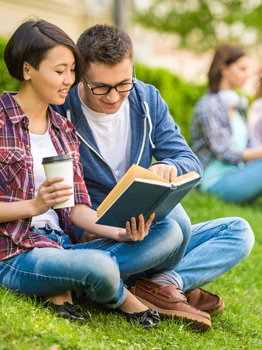 Veritatis quidem impedit cupiditate.